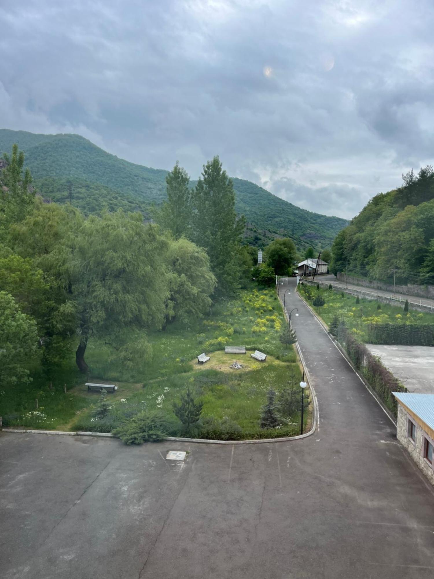 Diligence Hotel & Restaurant Dilijan Eksteriør bilde